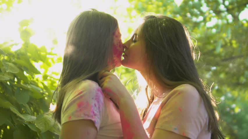 Girl Kissing Girl Videos